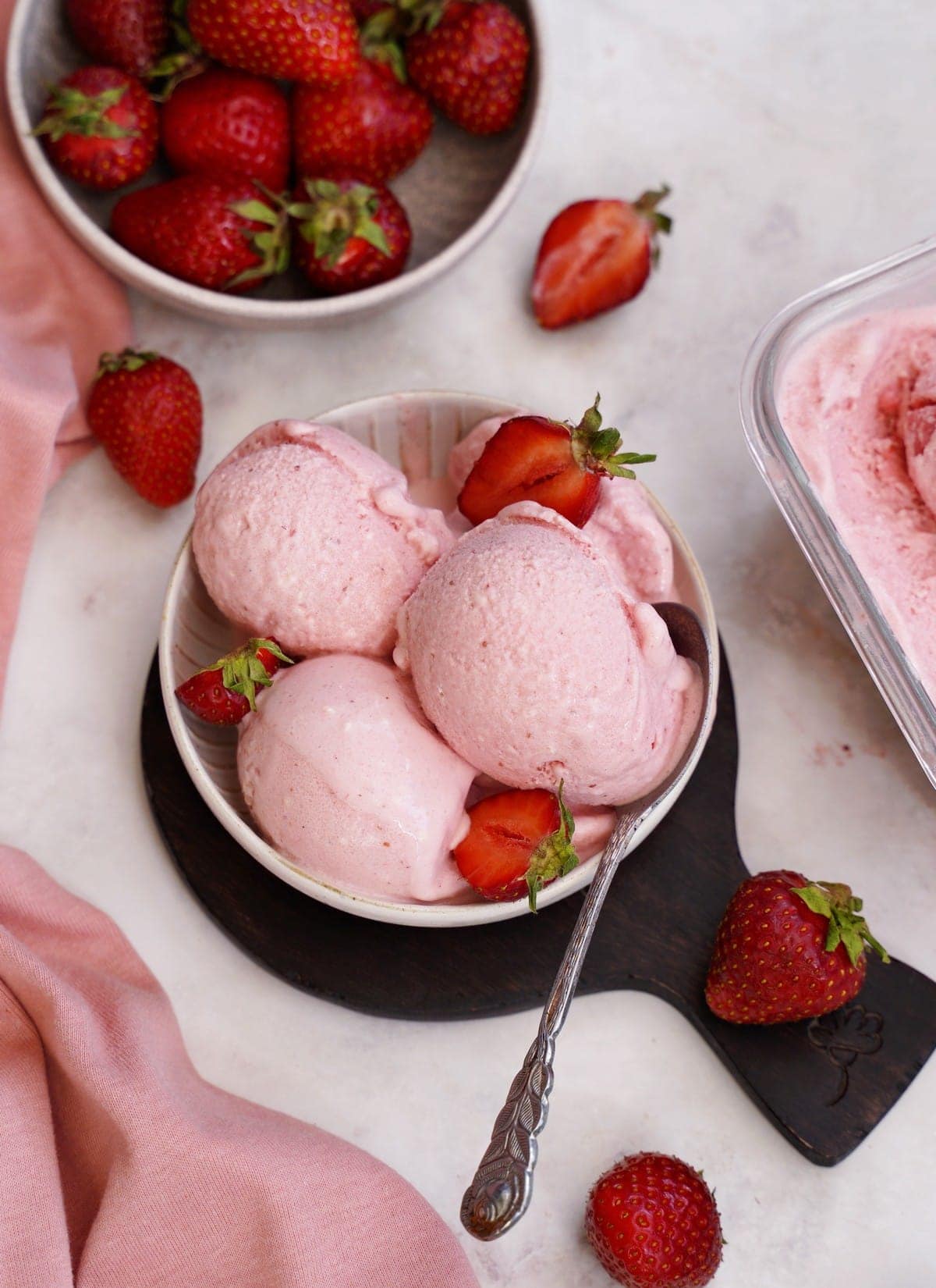 vegan strawberry ice cream recipe