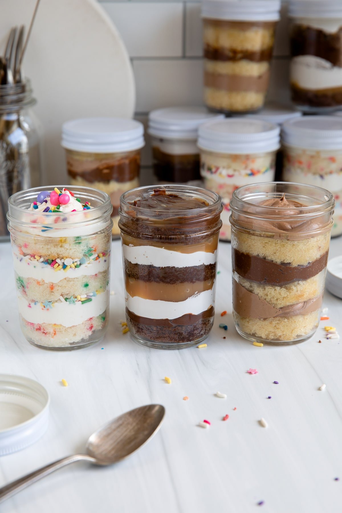 jar desserts:Layered Treats in Jars