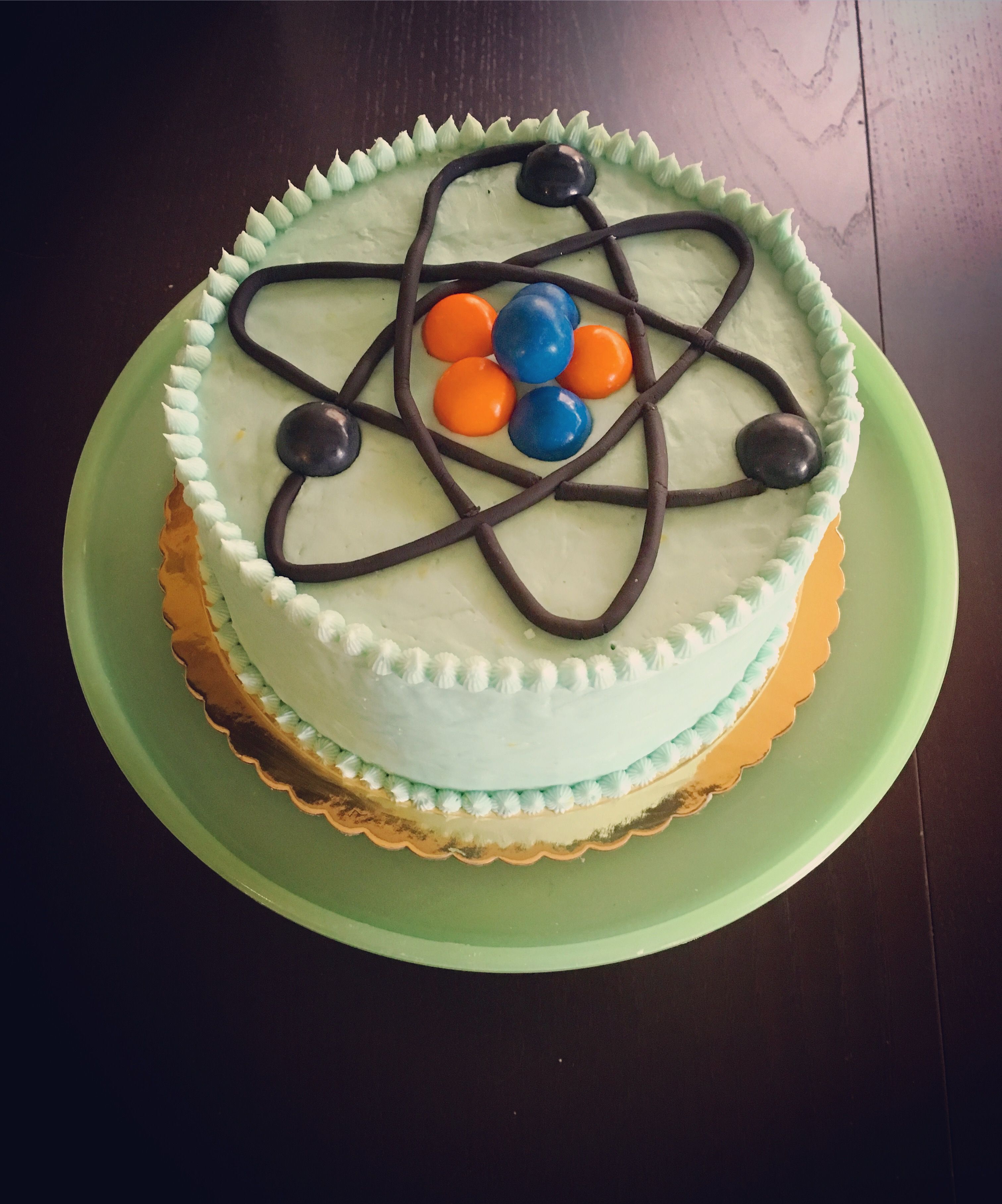 atom cake:Atomic Dessert
