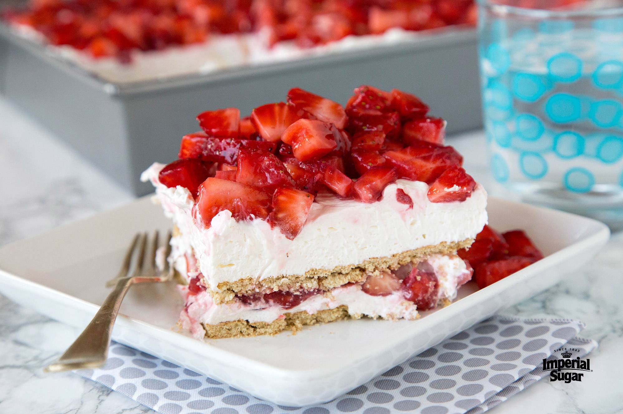 delicious strawberry cheesecake casserole recipe
