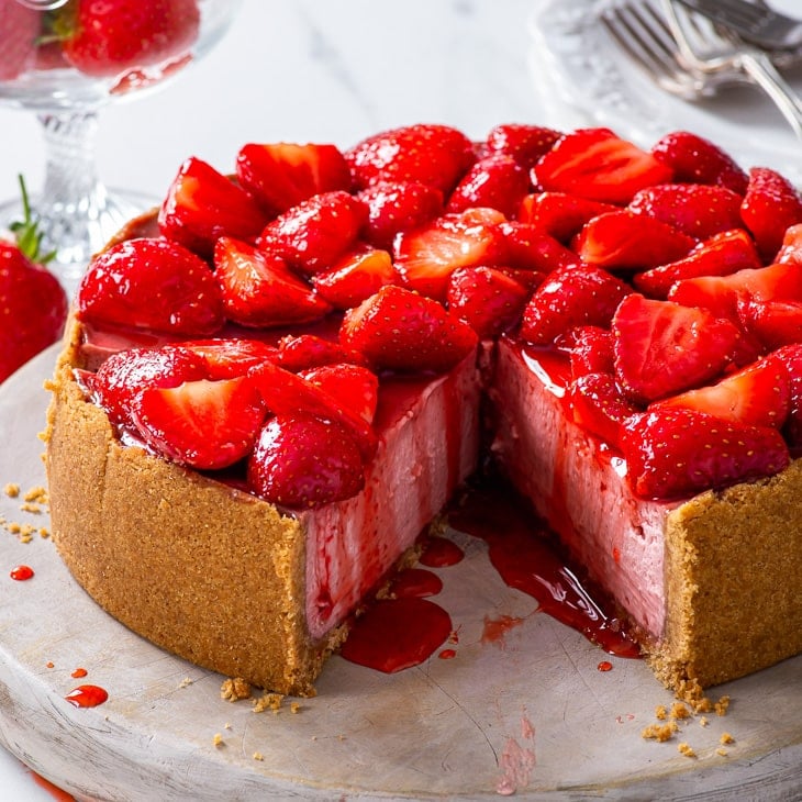 delicious strawberry cheesecake casserole recipe