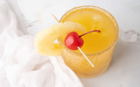 pineapple upside down cake drink tipsy bartender