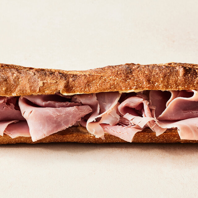 ham on bread：Meat Sandwich