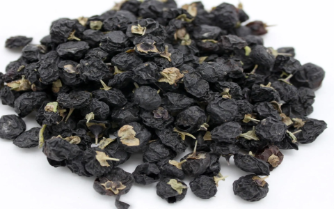 goji dessert：Goji Berry Delight
