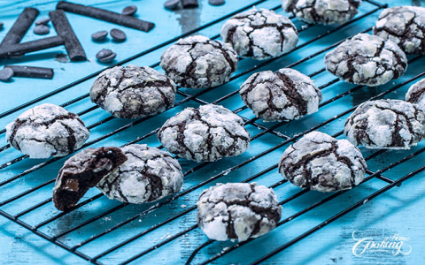 chocolate crinkle cookies from better homes and gardens