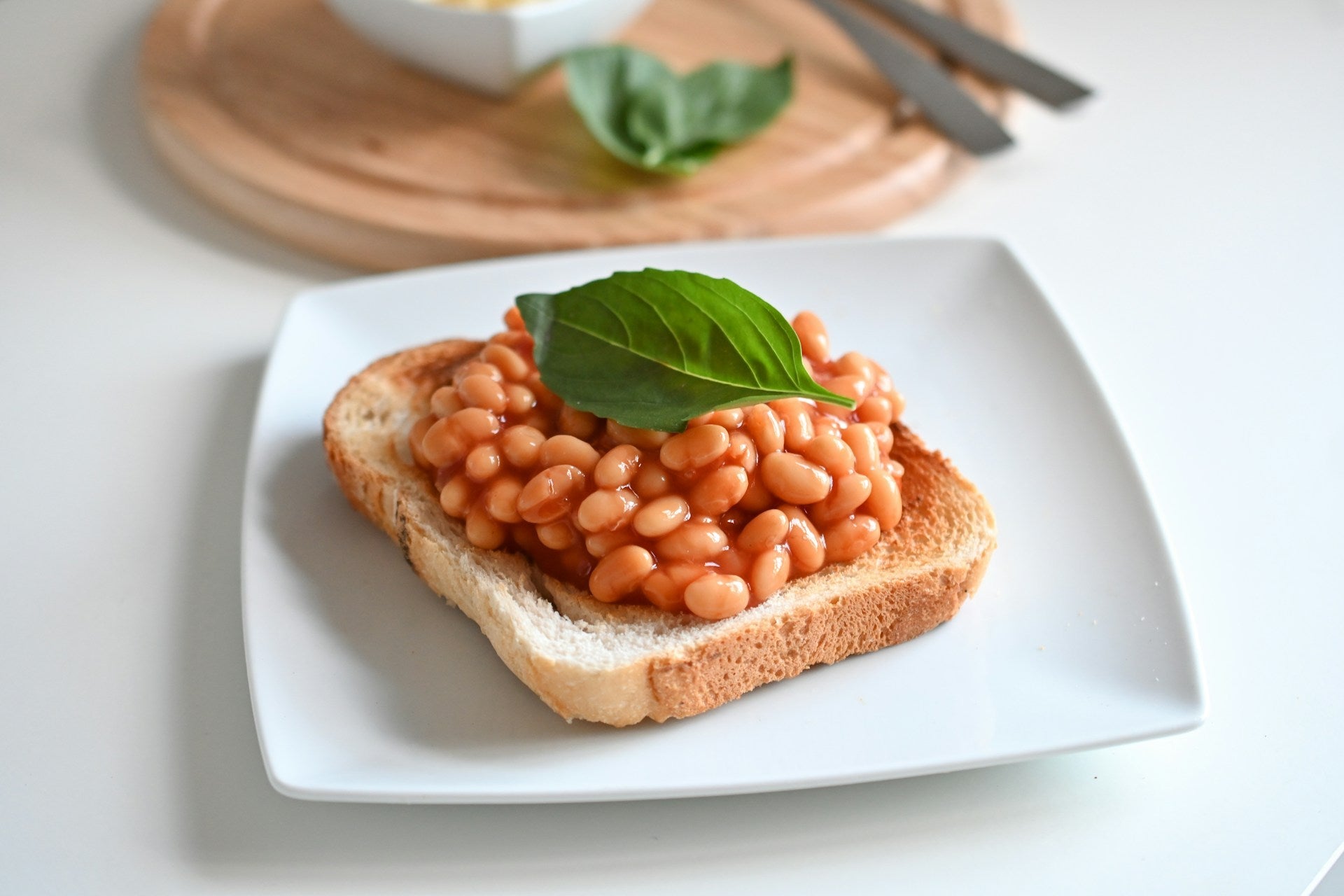 what is the shelf life of baked beans in the fridge