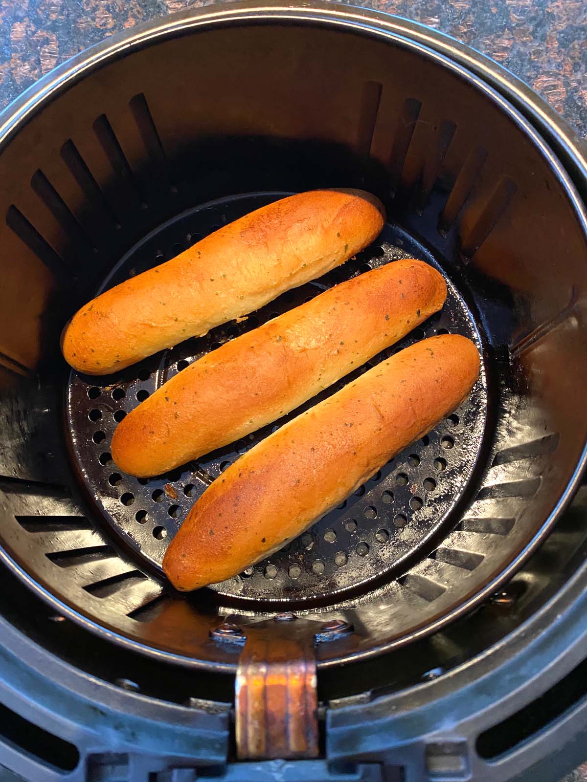 cooking time for air fryer frozen breadsticks