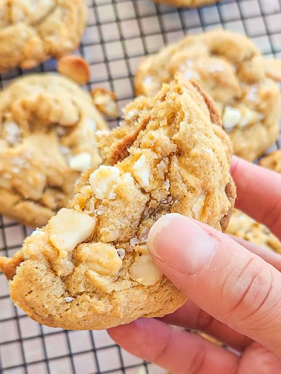 white chocolate and macadamia nut cookies made without gluten