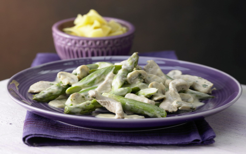 asparagus bake with mushroom cream sauce