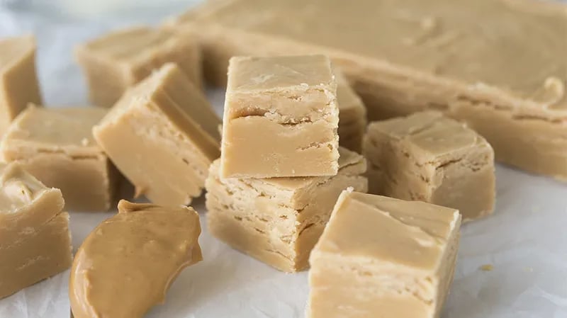 simple 3-ingredient peanut butter fudge