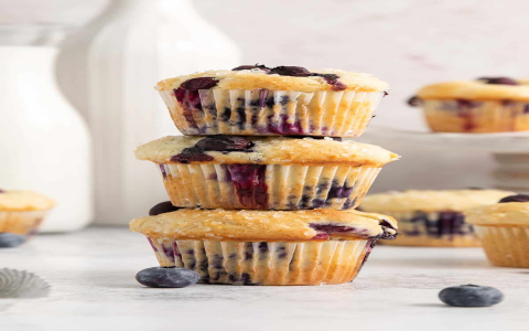 Easy Recipe for Sugar Free Blueberry Muffins: Quick and Delicious!