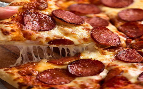 How Many Pieces of Pizza are in a Sheet Pizza? Lets Find Out!