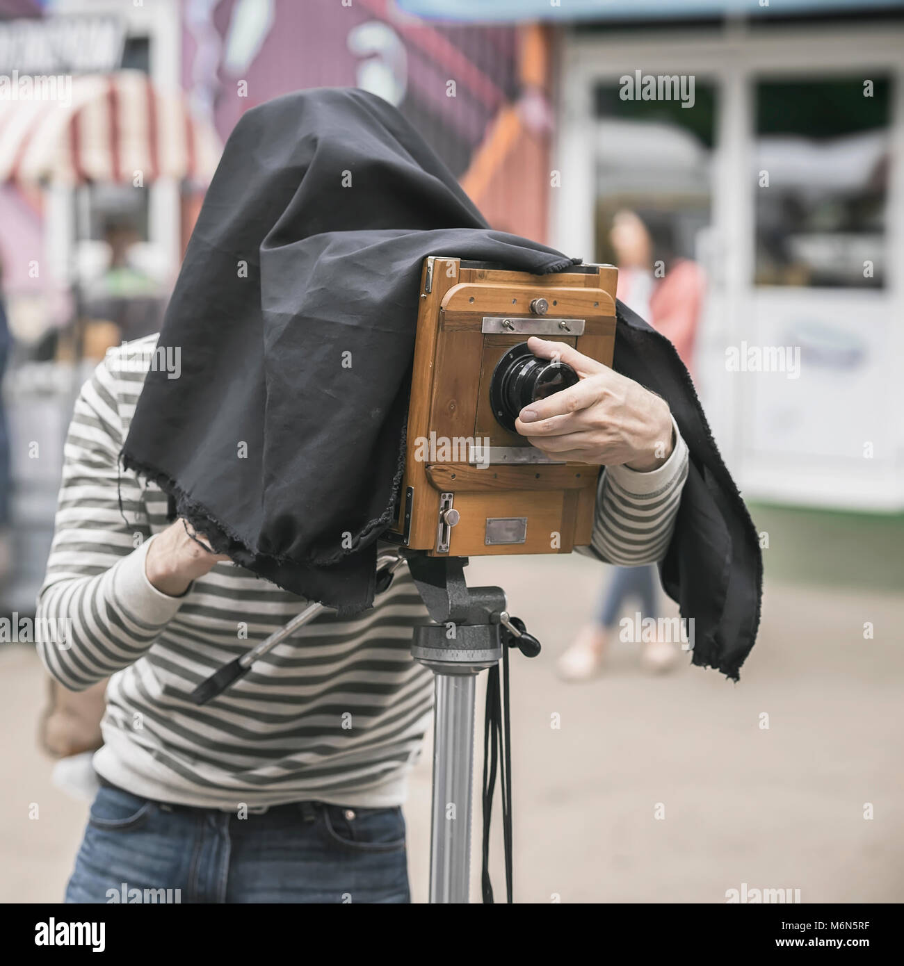 Vintage Cloak Photography: Why Square Format Cameras Rock