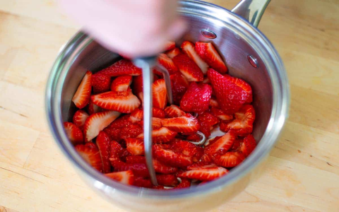 creative uses for strawberry pie filling