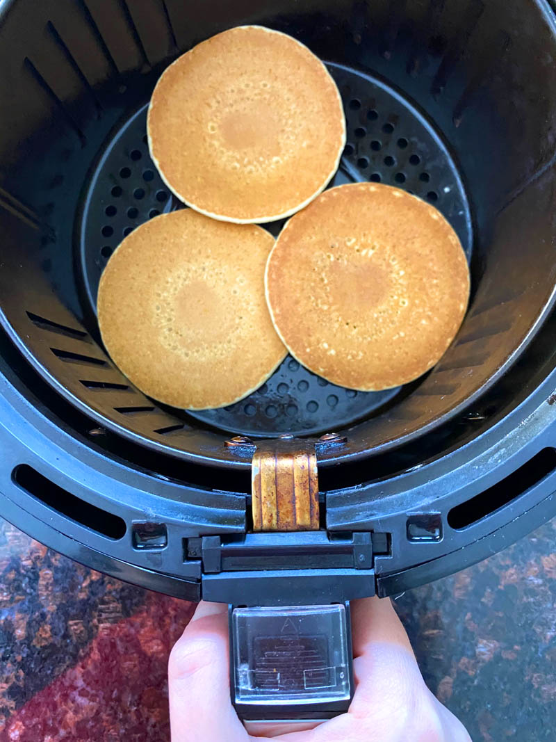 Cooking Frozen Mini Pancakes in Air Fryer: Tips and Tricks
