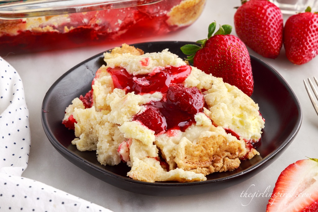 Try This Recipe for Strawberry Cheesecake Dump Cake Tonight