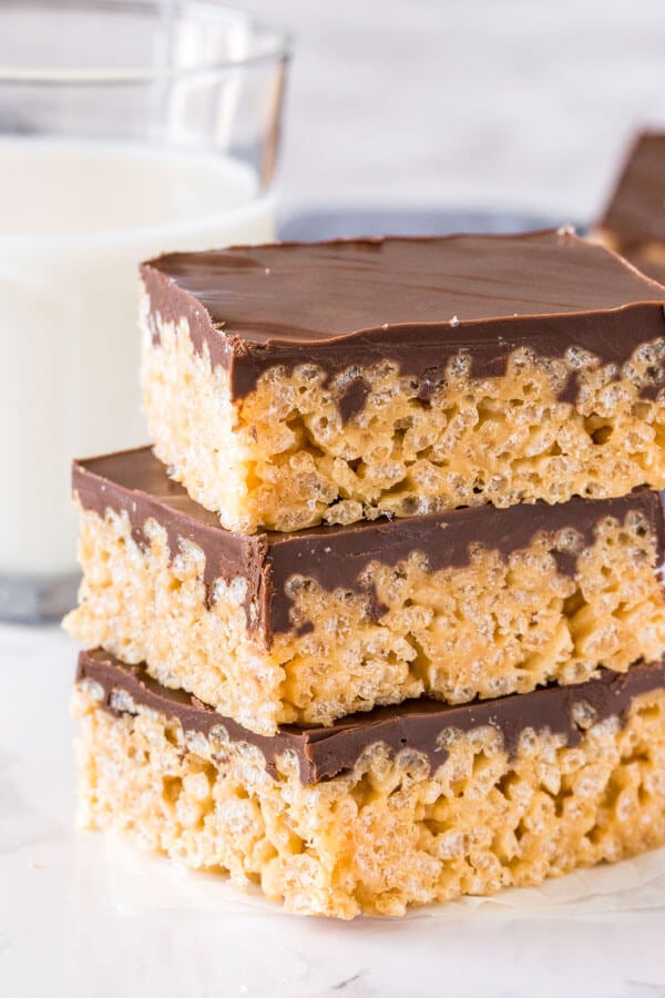 crispy rice bars with peanut butter and chocolate layer