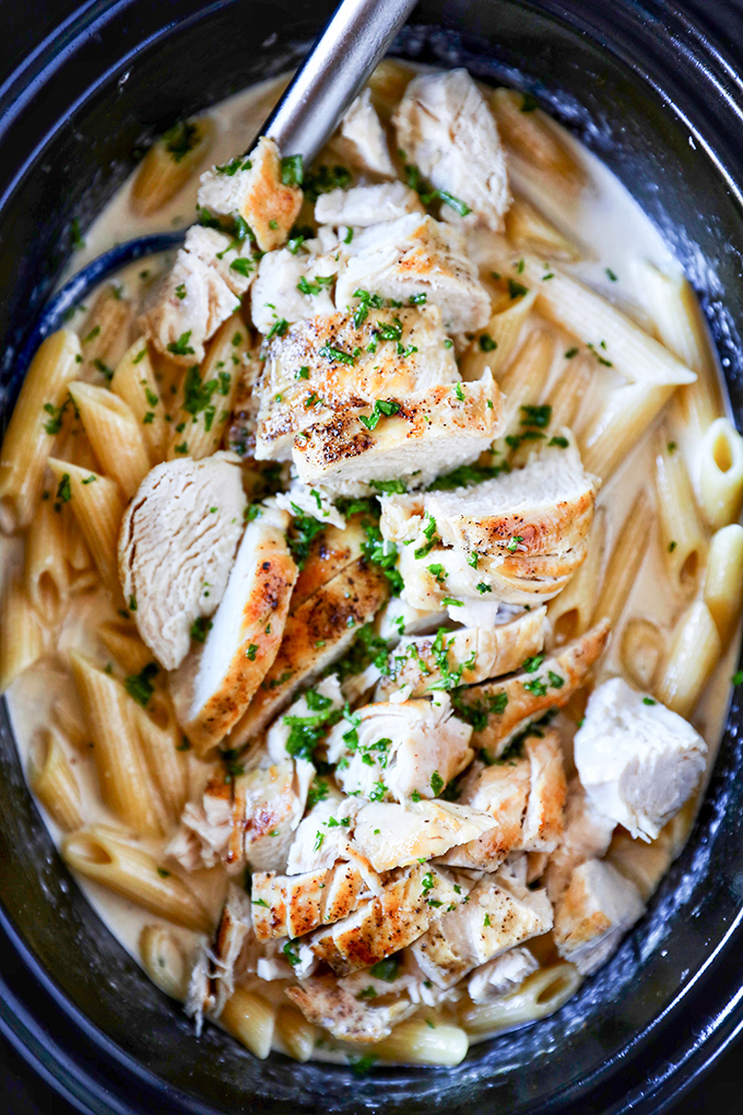 How to Make Slow Cooker Chicken Alfredo with Cream Cheese