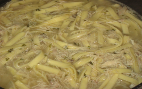 Easy Chicken Noodles and Mashed Potatoes Recipe: A Simple Guide