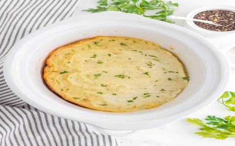 slow cooker shepherd's pie with quick mashed potatoes
