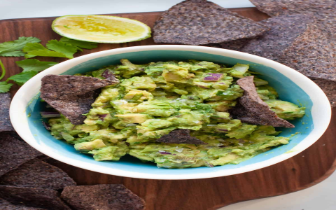 How To Make Easy Guacamole Recipe With One Avocado? Its Super Simple!