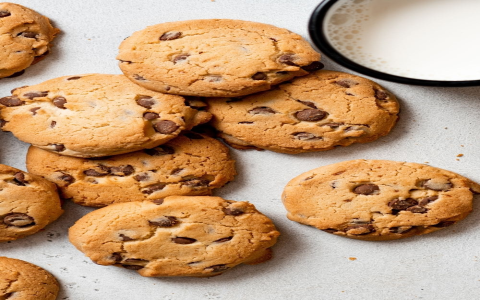 chocolate chip cookies with butter-flavored crisco