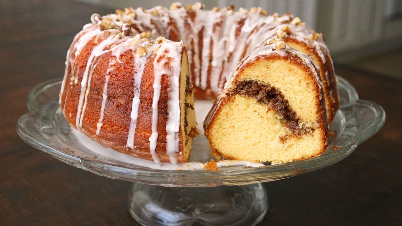 Baking Sock It to Me Cake Using Duncan Hines: Follow These Steps!