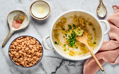 Quick & Easy: What to Serve with Your Chicken Chili?