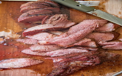 What Temperature Should Tri-Tip Be Cooked To? Tips for Juicy Results!