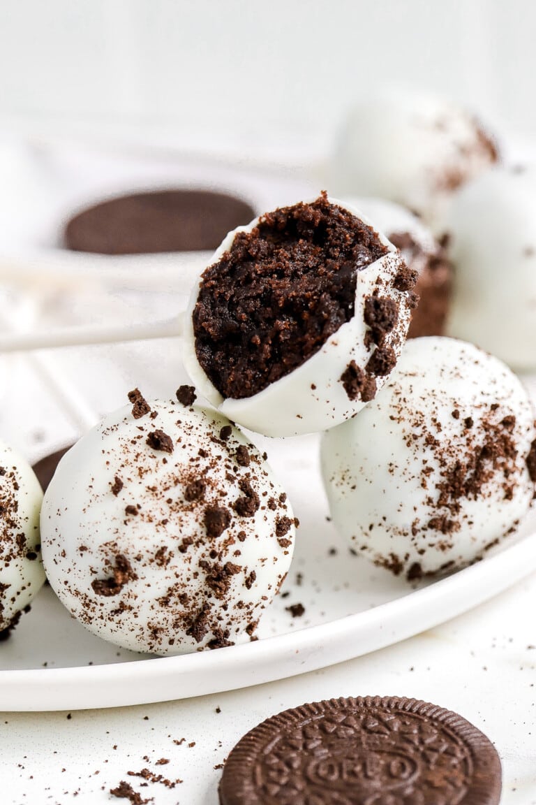 Make Starbucks Cookies and Cream Cake Pop Recipe at Home: Simple Guide for You