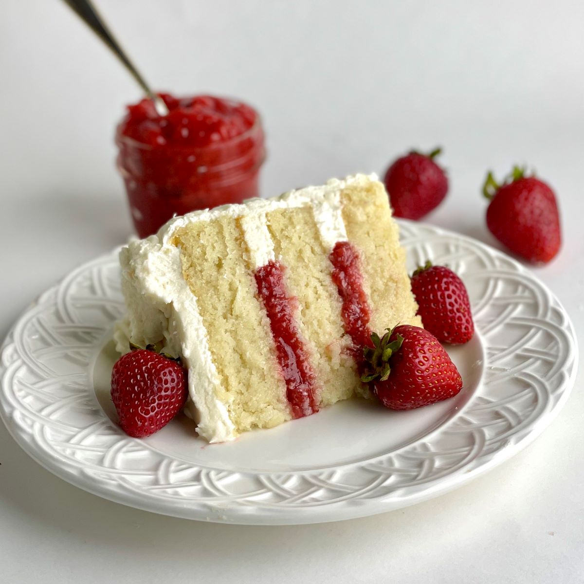 frozen strawberry cake filling