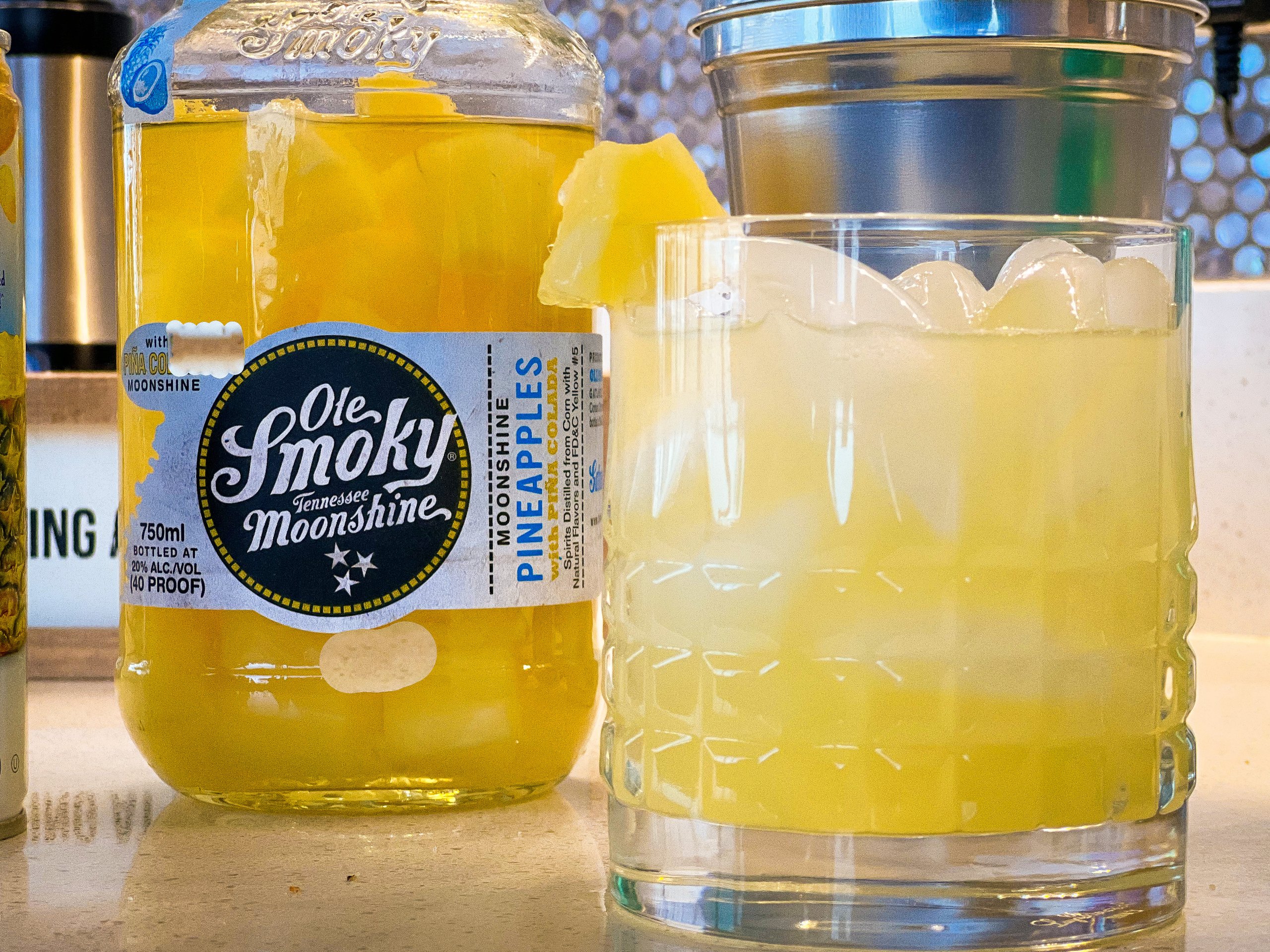 Top Ole Smoky Pineapple Moonshine Drink Recipes: Simple Drinks to Enjoy