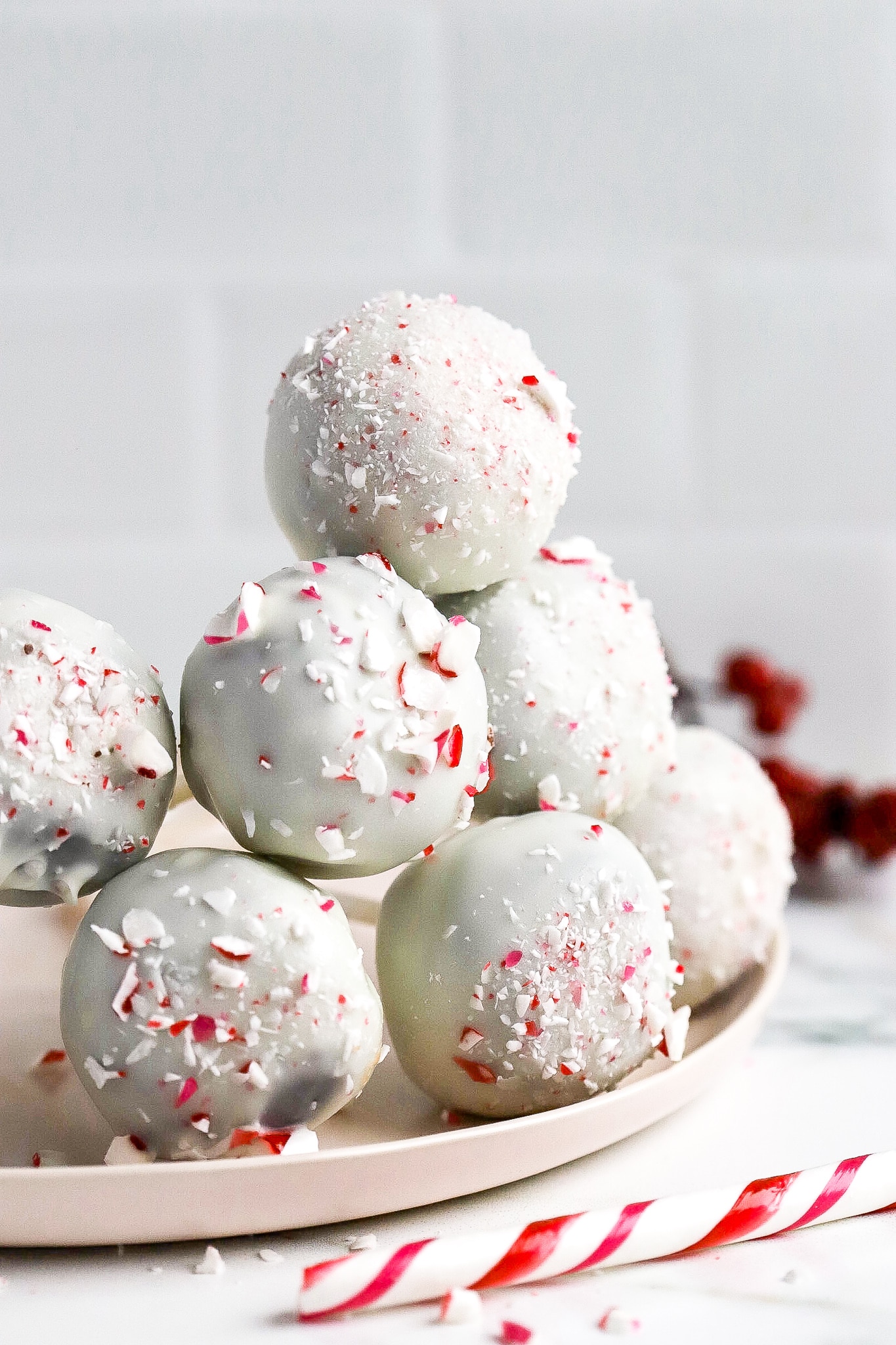 Easy starbucks peppermint brownie cake pop recipe, make it at home now!