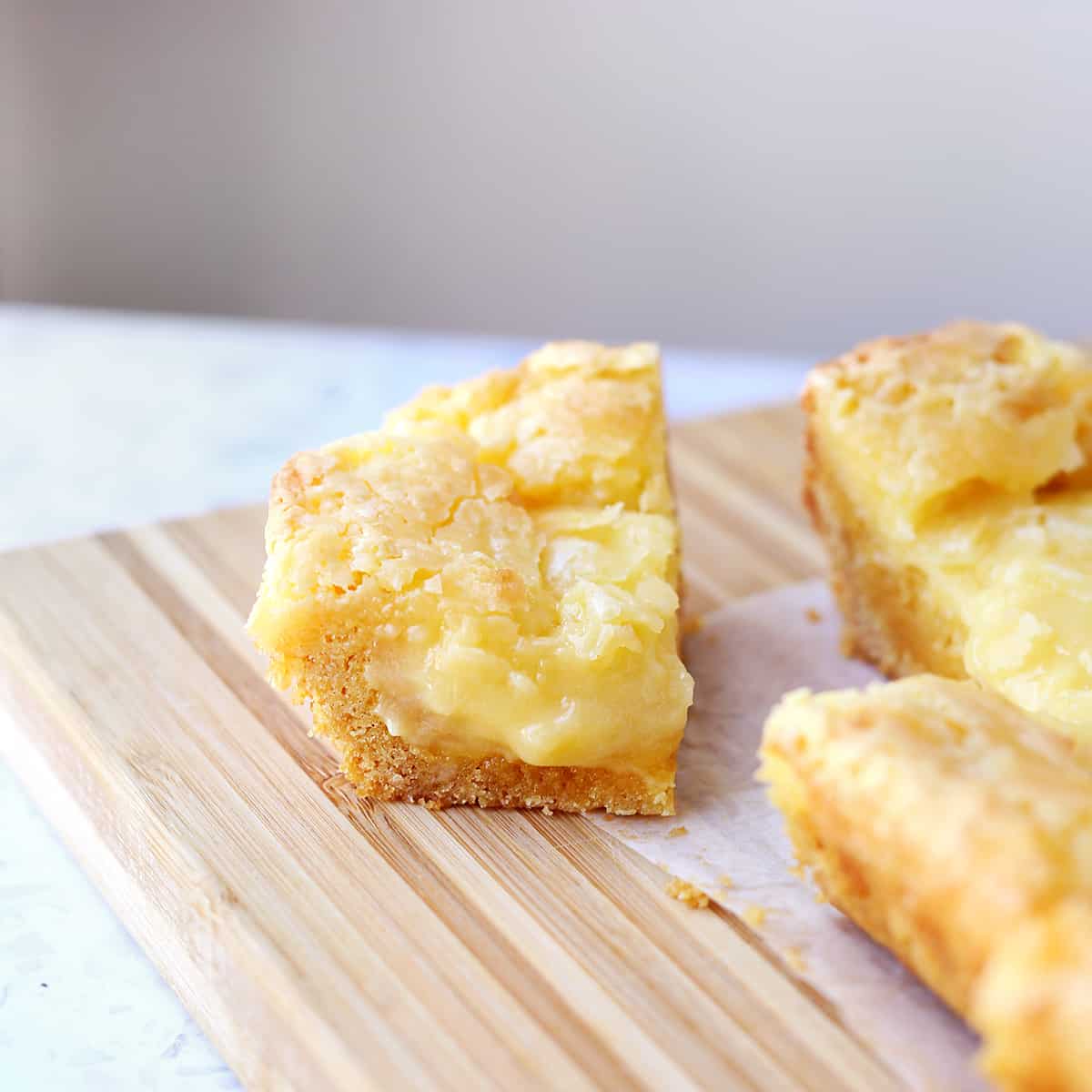 should gooey butter cake be stored in the fridge