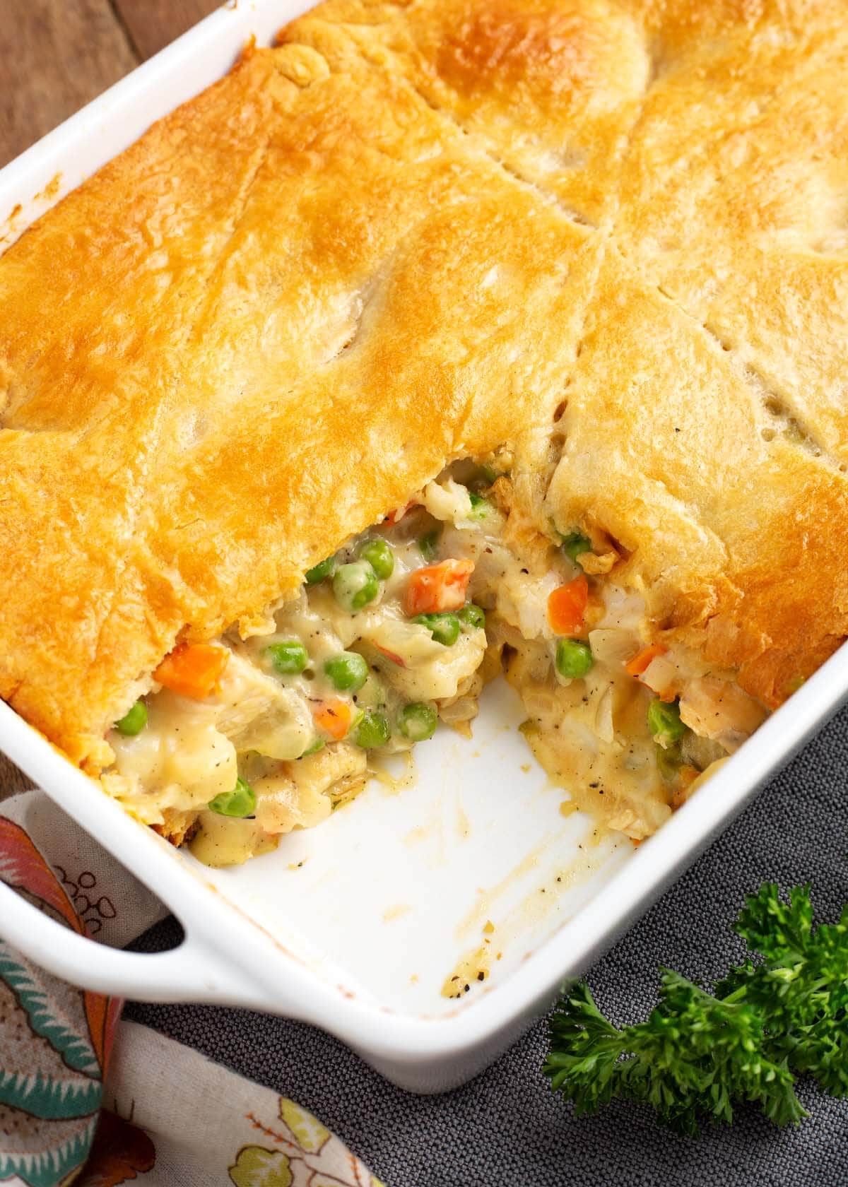 Quick and Easy Chicken Pot Pie Casserole with Crescent Rolls