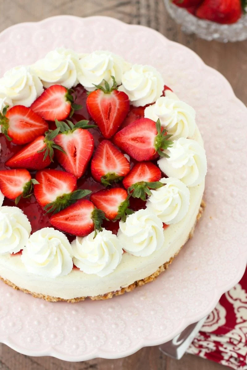 Easy Strawberry Cheesecake Ice Cream Cake Recipe: Your Ultimate Guide to a Perfect Summer Dessert