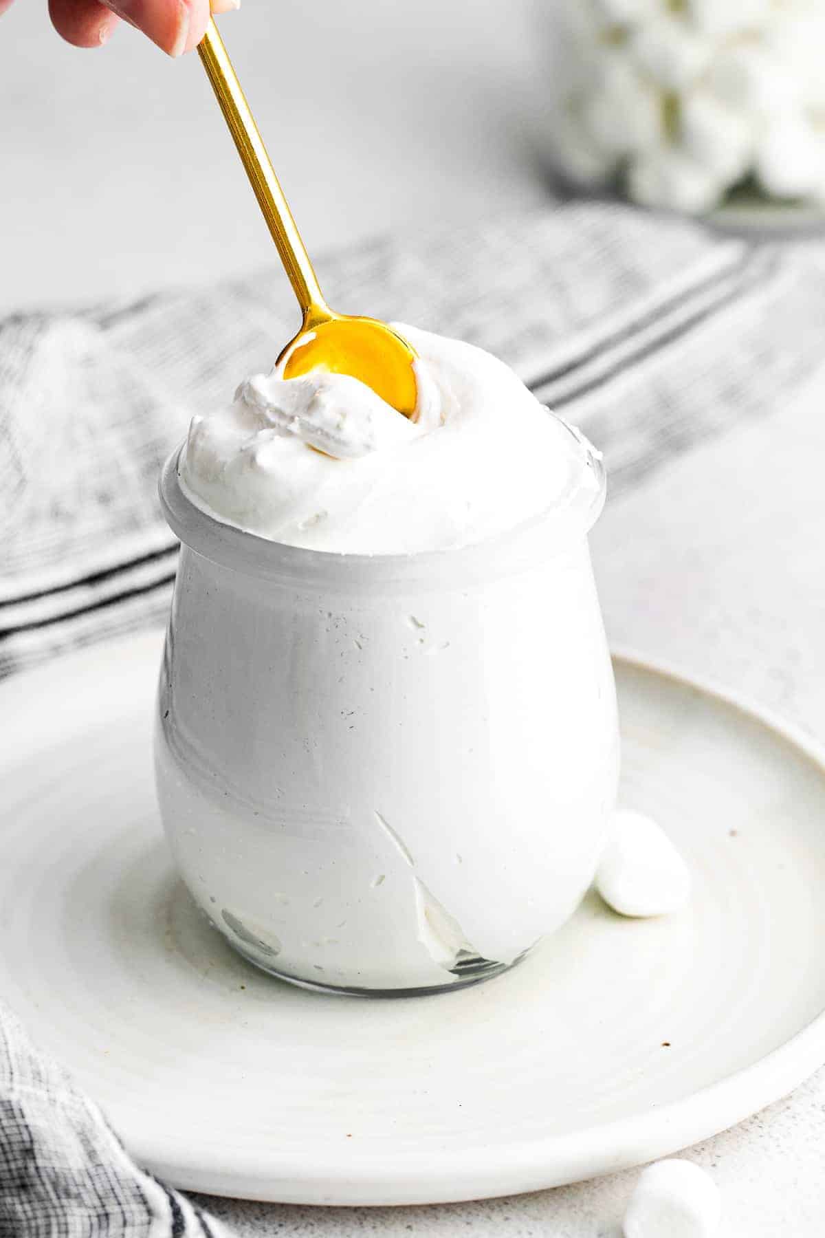 Try This Simple Marshmallow Fluff Recipe Using Marshmallows Today!