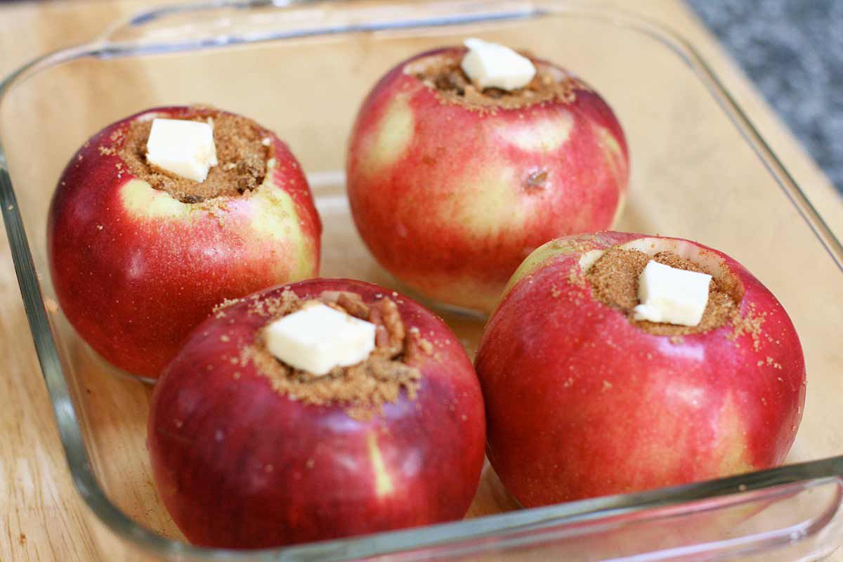 Can You Bake with Red Delicious Apples? Simple Tips & Recipes