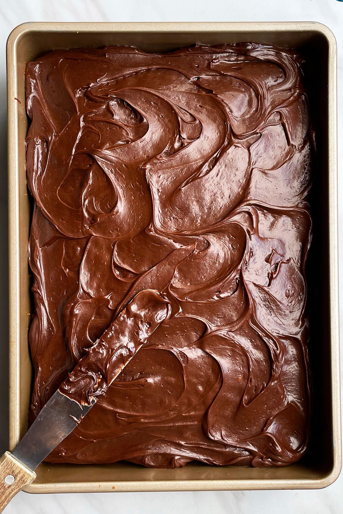 creamy cocoa powder frosting with sour cream