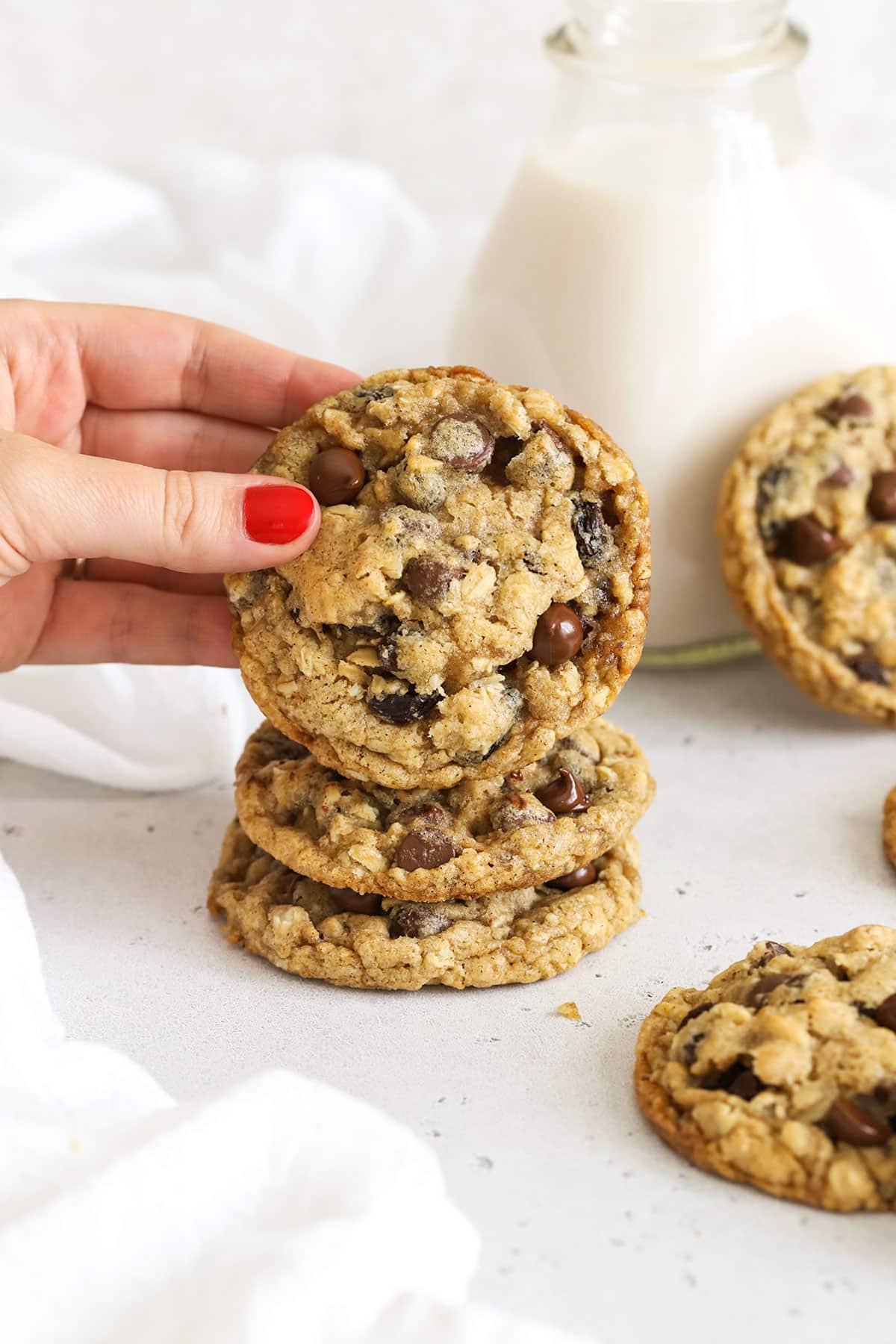 Craving the Best Gluten-Free Oatmeal Raisin Cookie Recipe? Here is the Easiest Way!