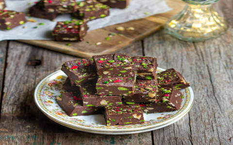 Best 2 Ingredient Chocolate Fudge with Frosting:  Why This Recipe Will Be Your New Favorite