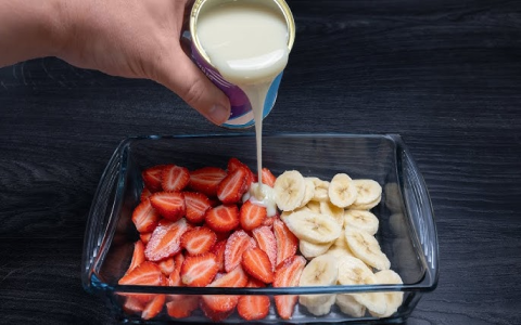 Dessert recipes with bananas and strawberries, Simple and delicious treats for everyone