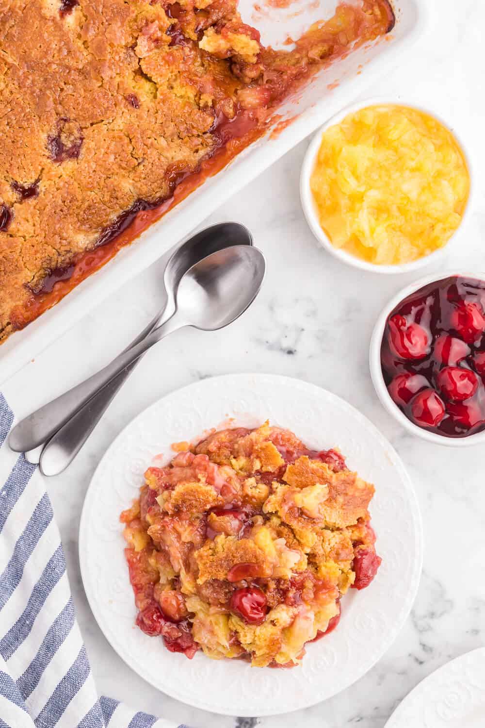 How to make cherry pineapple dump cake with brown sugar, a beginners guide to baking this delicious dessert at home
