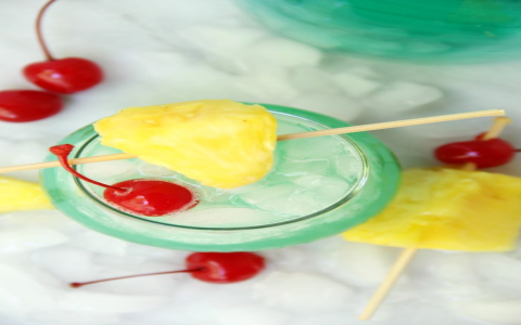 What to Drink with Green Apple Vodka: Best Cocktails and Juices