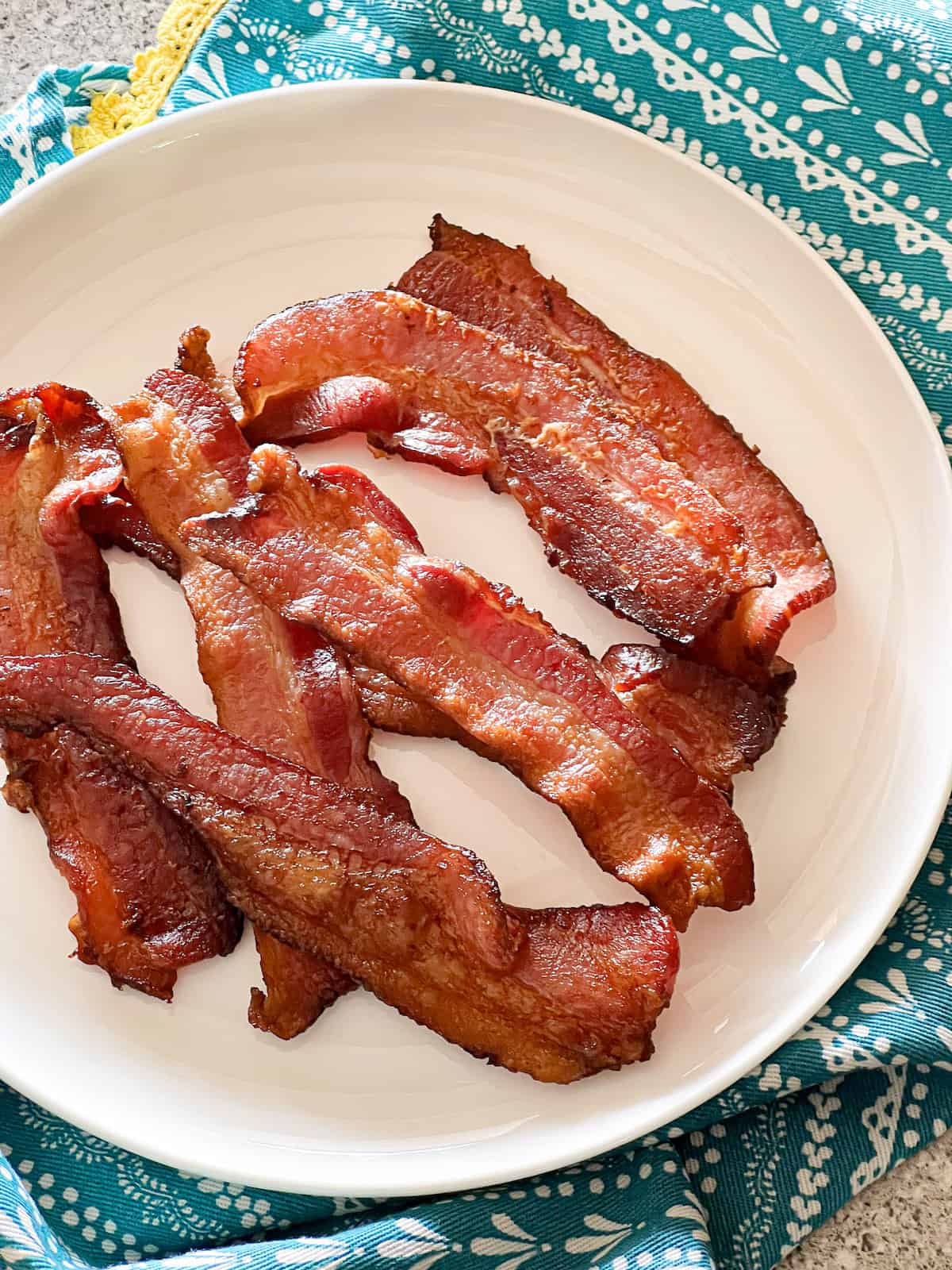 Bacon Strips: How to Cook Them Perfectly (Simple Kitchen Tips for Crispy Bacon)