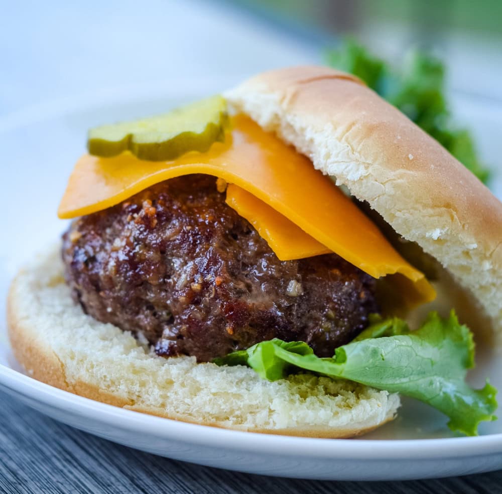 Best Recipe for Hamburgers with Lipton Onion Soup Mix (Flavorful and Juicy Burgers)