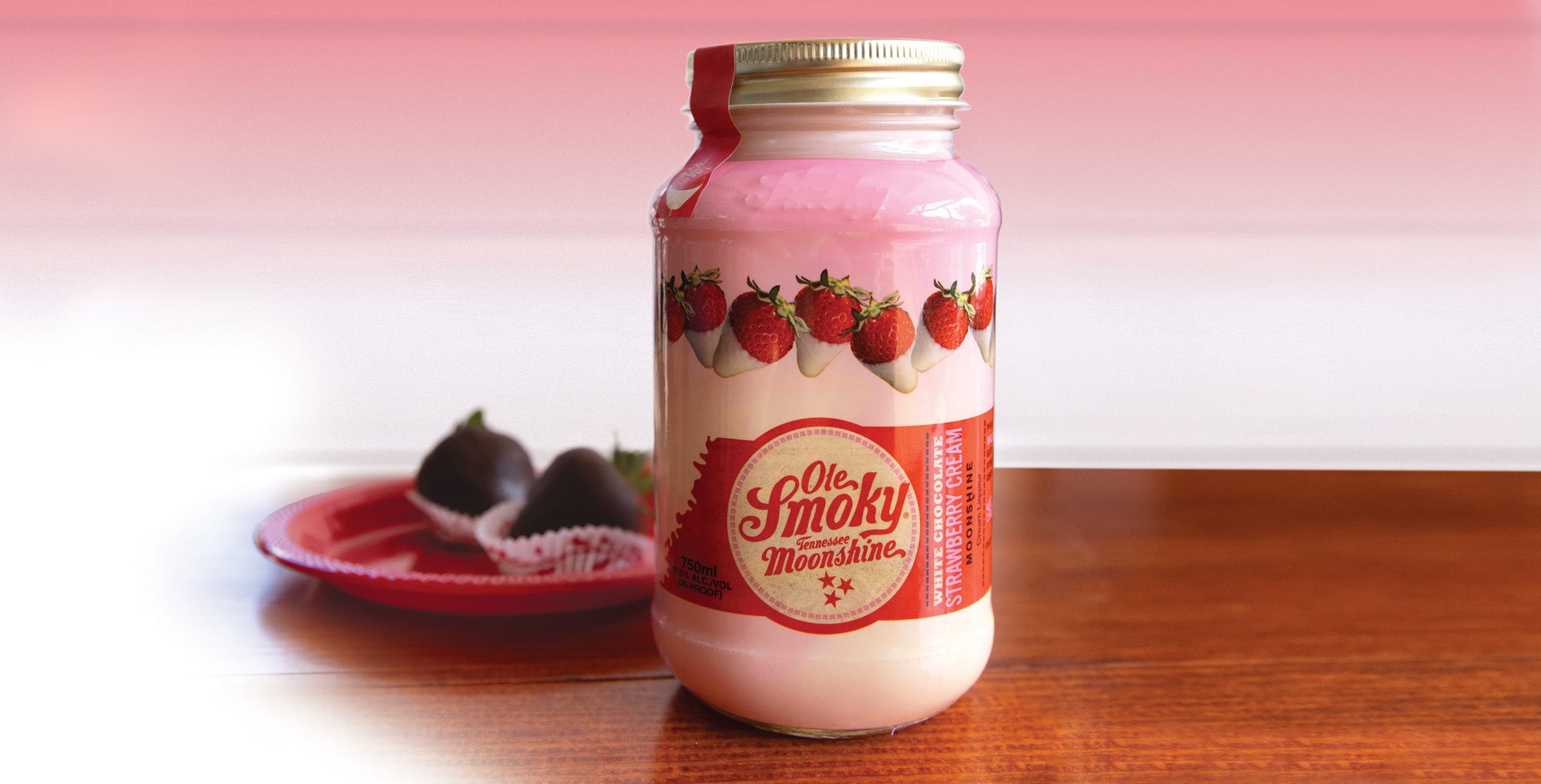 ole smoky moonshine strawberry cream recipes: Easy and yummy drinks to make at home right now!
