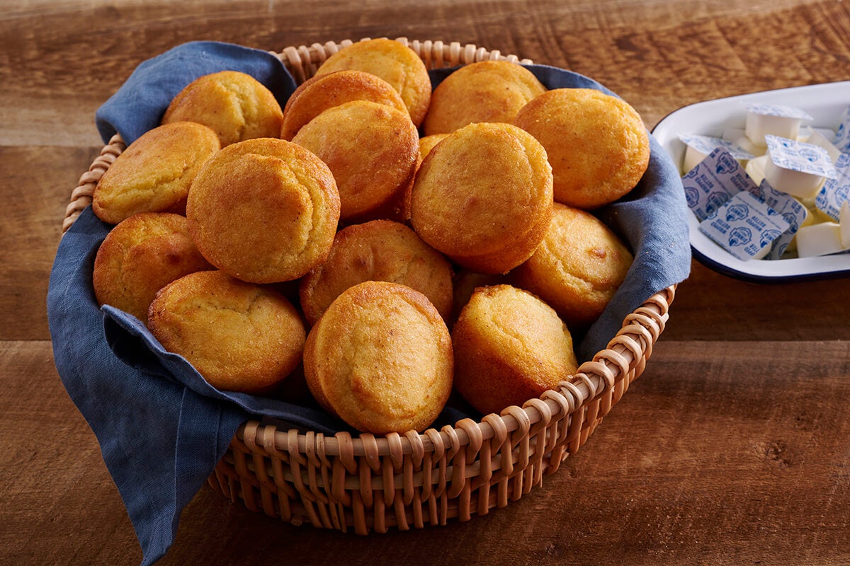 How Bad Is a Cracker Barrel Cornbread Muffin? Calories in Cracker Barrel Cornbread Muffin.