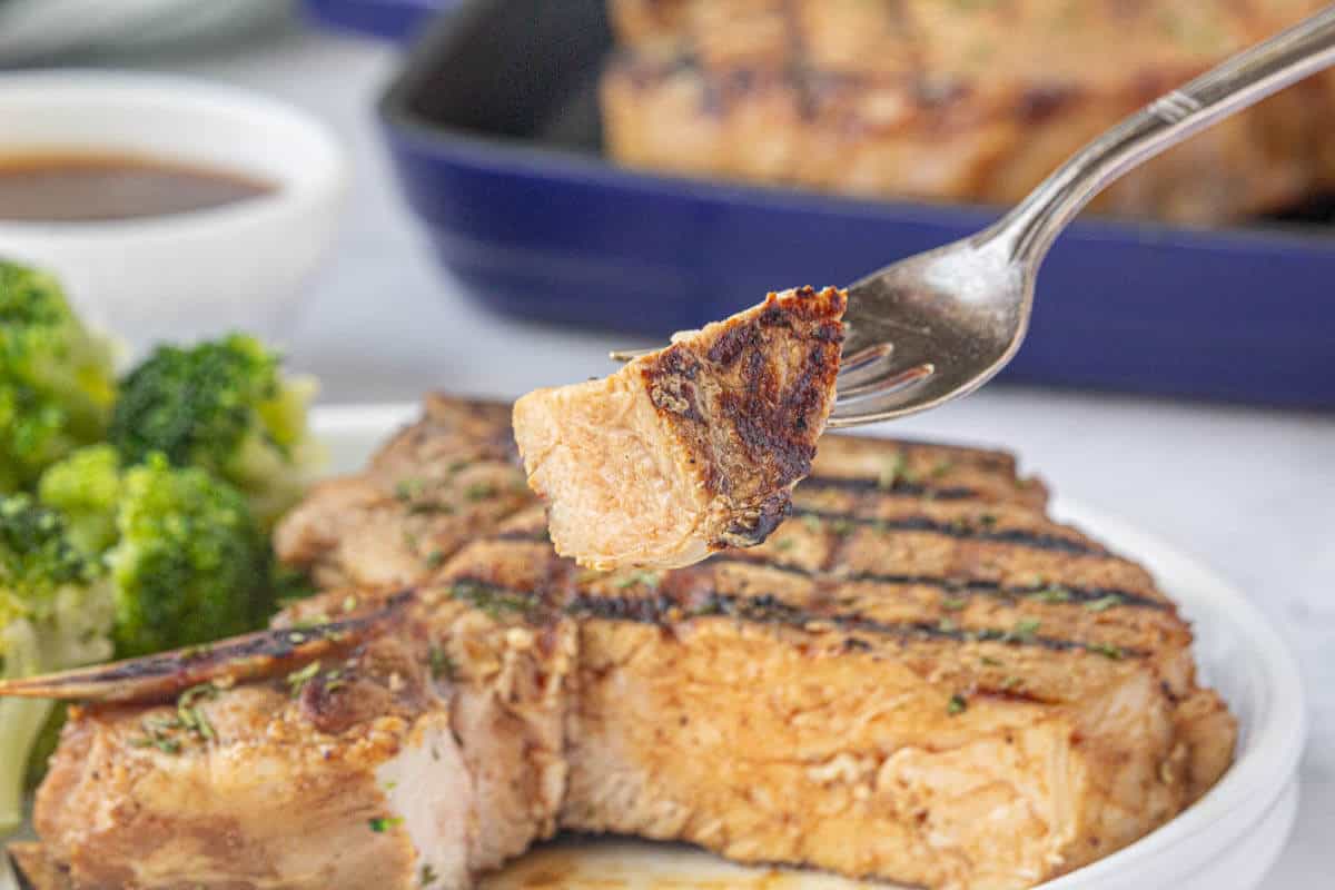 Texas Roadhouse Grilled Pork Chops Recipe: Easy Steps for Juicy Pork Chops (The Best Copycat You Can Find)
