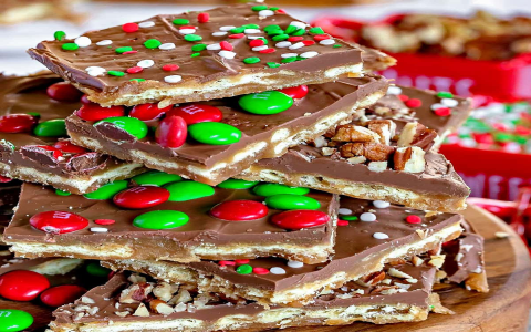 Making Crock Pot Christmas Crack: A Step-by-Step Guide for Beginners